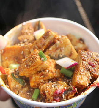 Tofu marinado con teriyaki